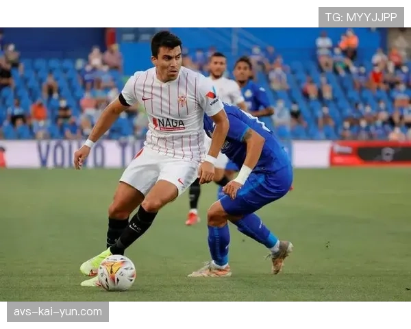 马略卡4-1大胜塞维利亚，巴萨旧将托雷替补建功